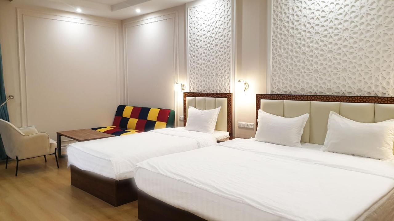 Jahongir Premium Hotel ซามาร์คันด์ ภายนอก รูปภาพ