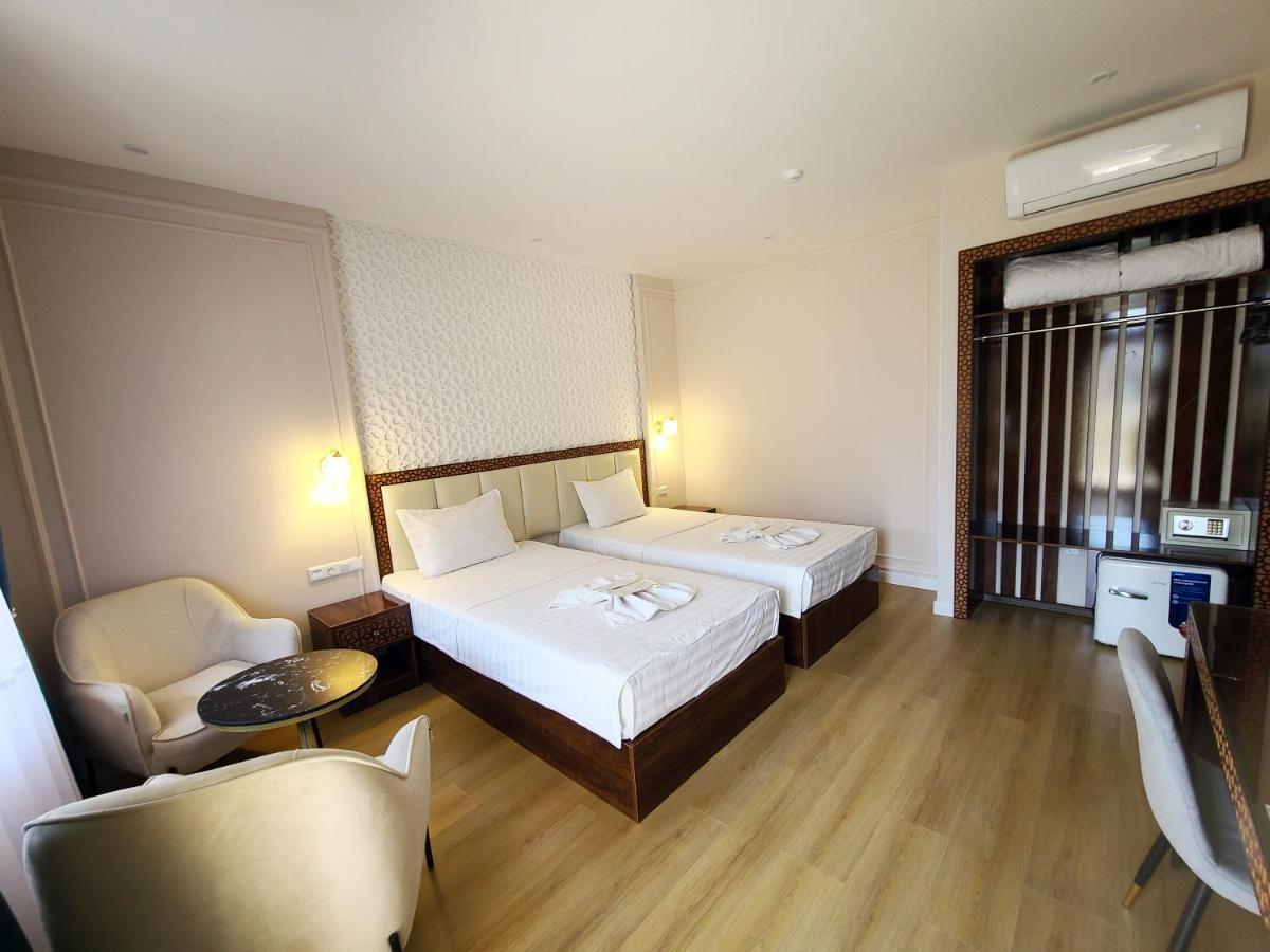 Jahongir Premium Hotel ซามาร์คันด์ ภายนอก รูปภาพ