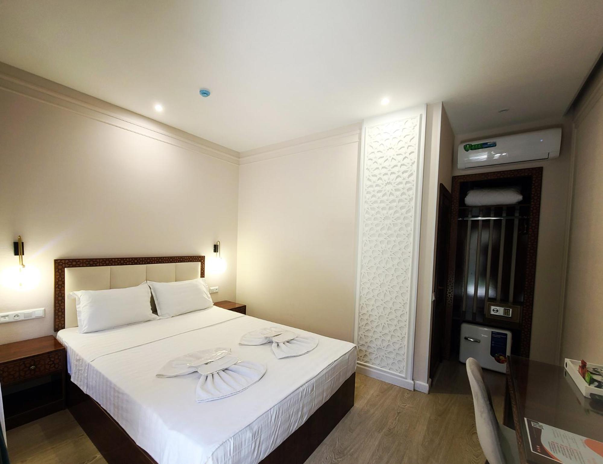 Jahongir Premium Hotel ซามาร์คันด์ ภายนอก รูปภาพ