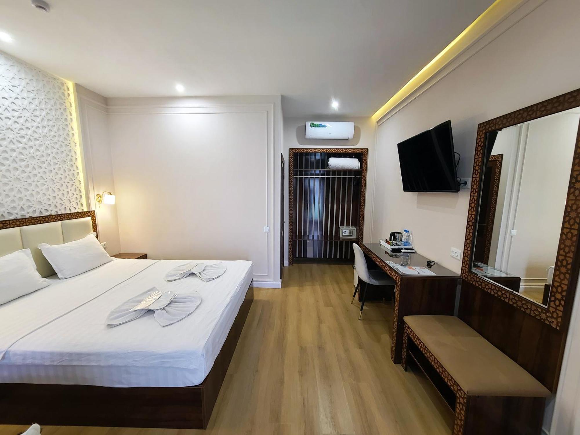 Jahongir Premium Hotel ซามาร์คันด์ ภายนอก รูปภาพ
