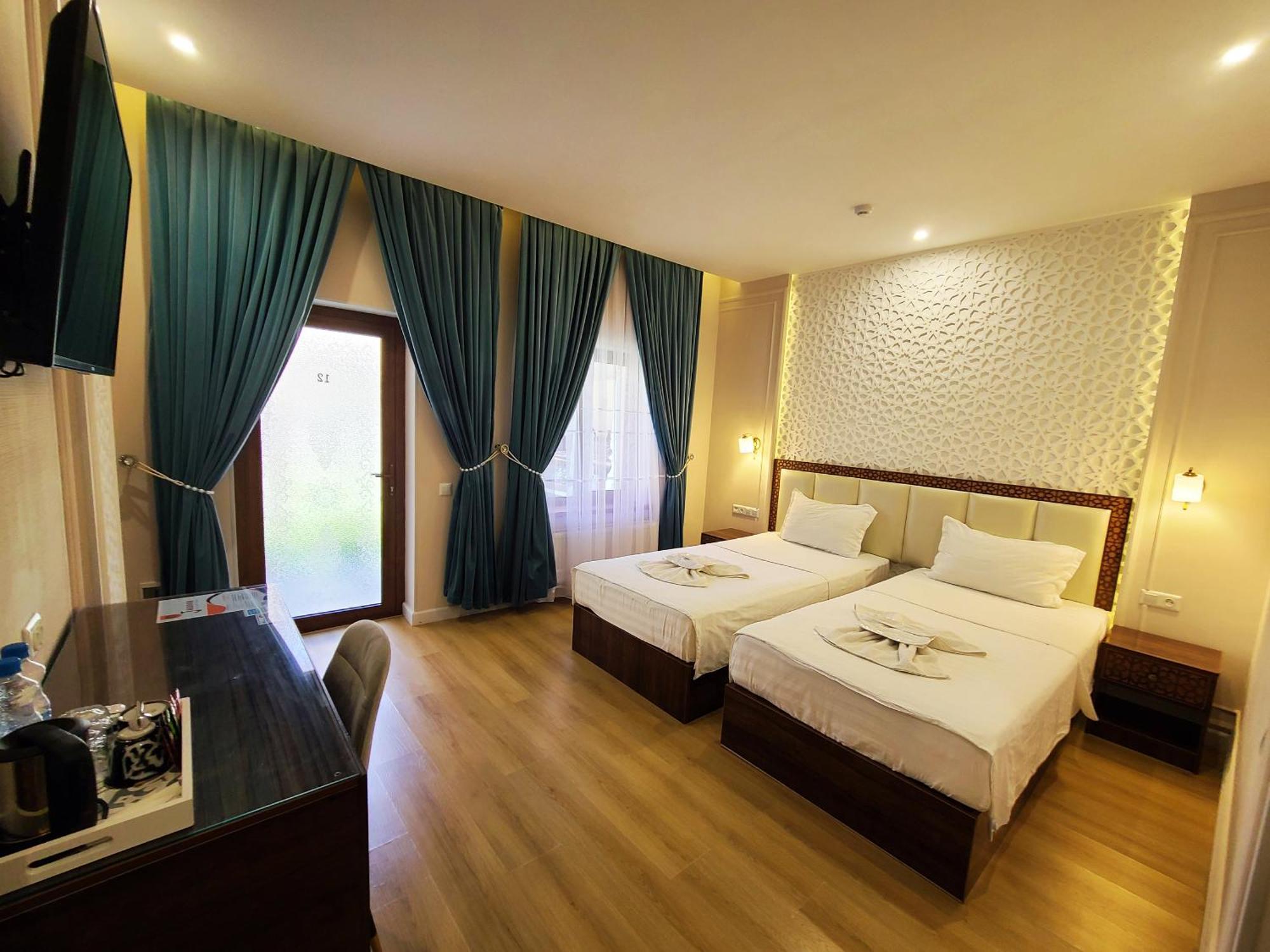 Jahongir Premium Hotel ซามาร์คันด์ ภายนอก รูปภาพ