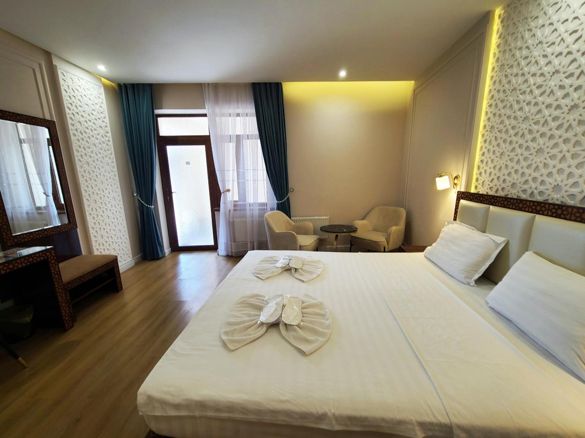 Jahongir Premium Hotel ซามาร์คันด์ ภายนอก รูปภาพ