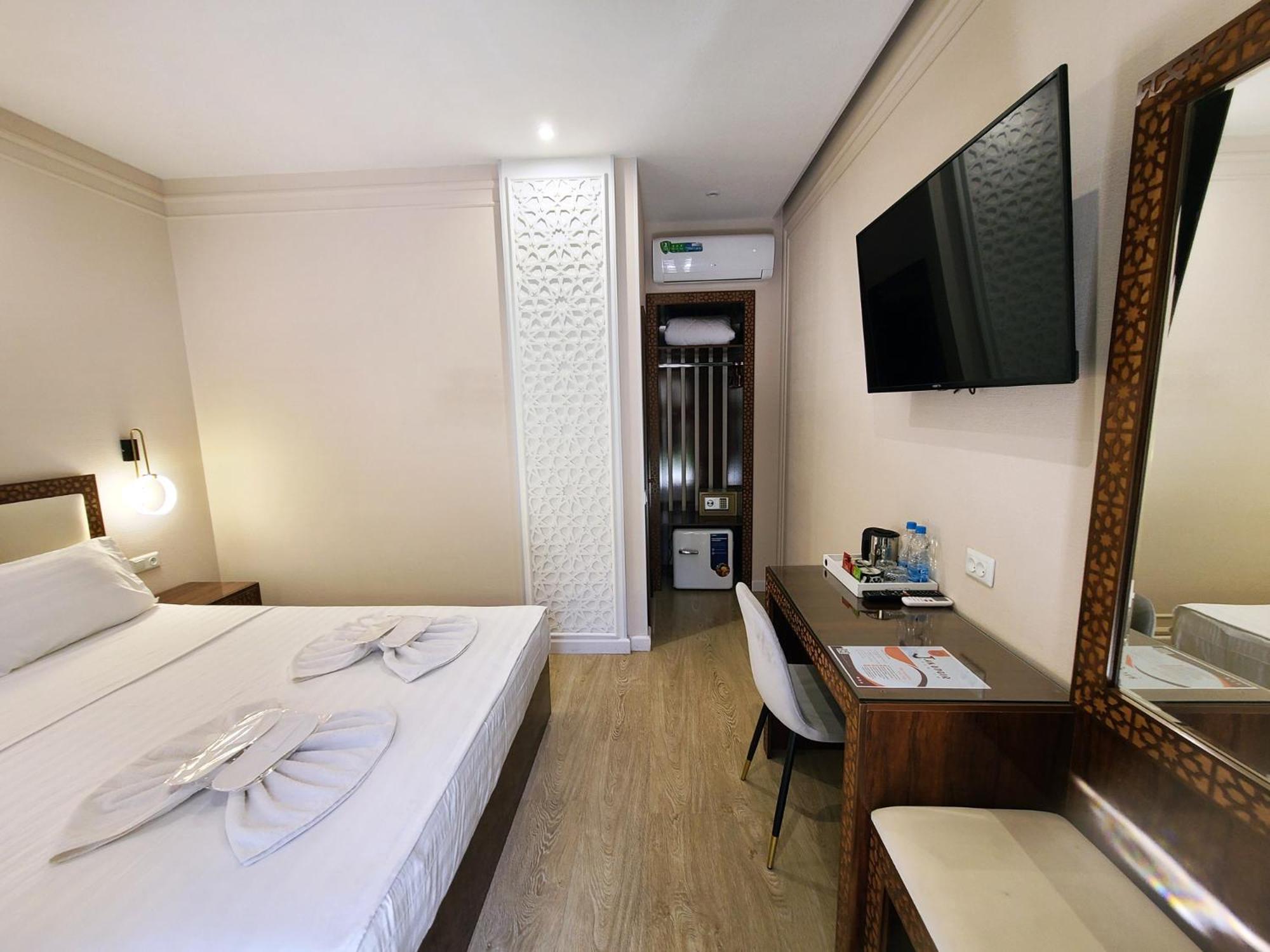 Jahongir Premium Hotel ซามาร์คันด์ ภายนอก รูปภาพ